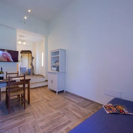 アパート Glisente Sleeps 4 Wifi T808272 ドルメッレット