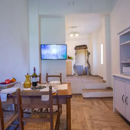 アパート Glisente Sleeps 4 Wifi T808272 ドルメッレット